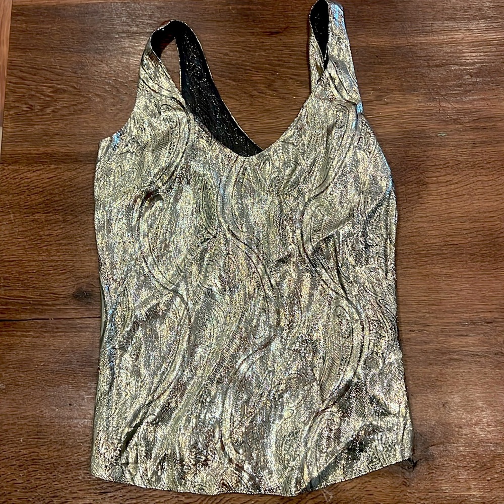 J Crew gold tank. Size 6